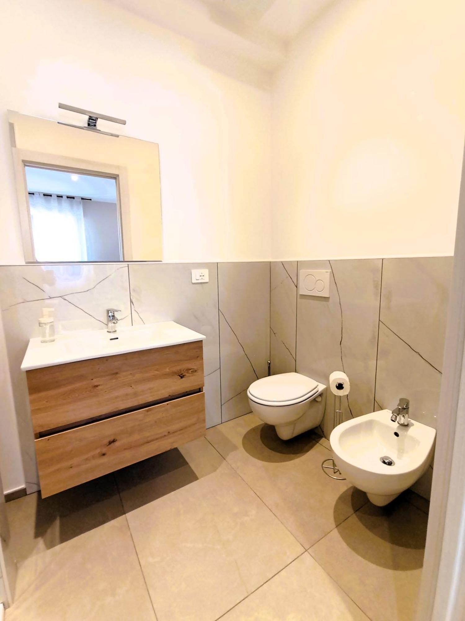 Mile Rooms Bari Buitenkant foto