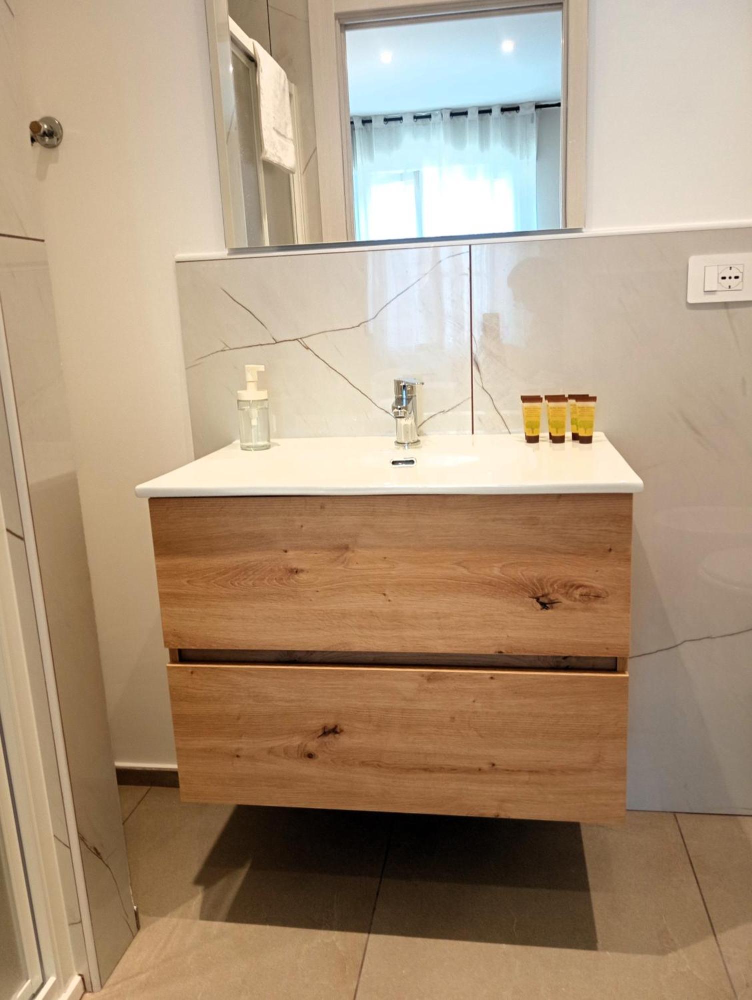 Mile Rooms Bari Buitenkant foto