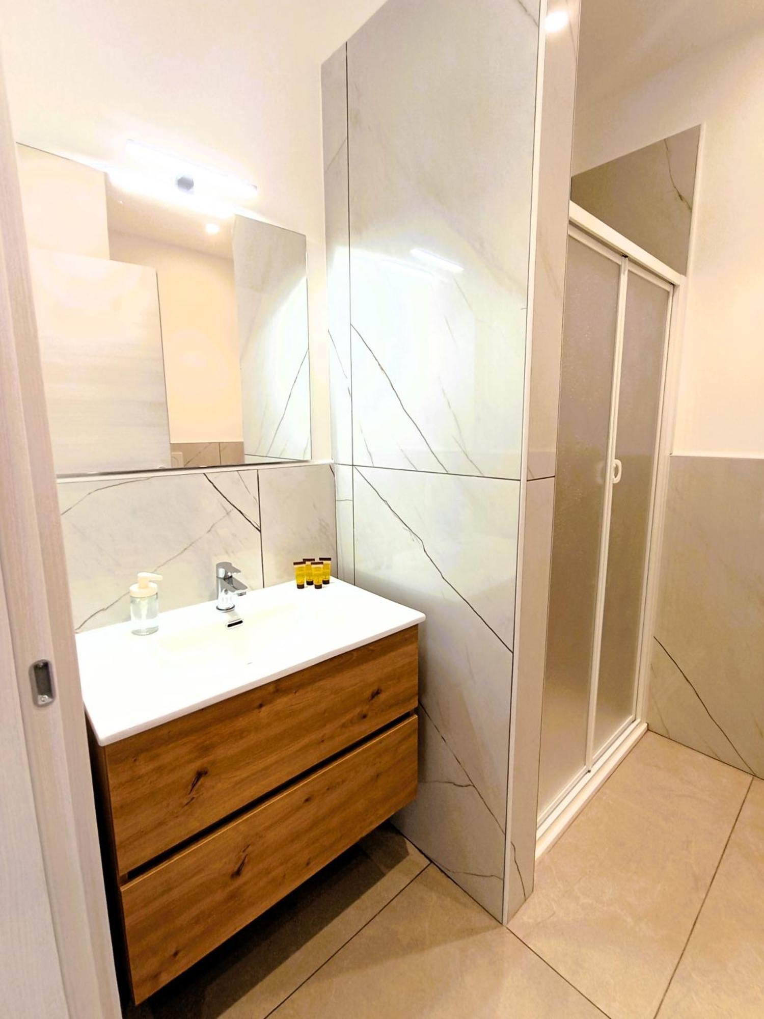 Mile Rooms Bari Buitenkant foto
