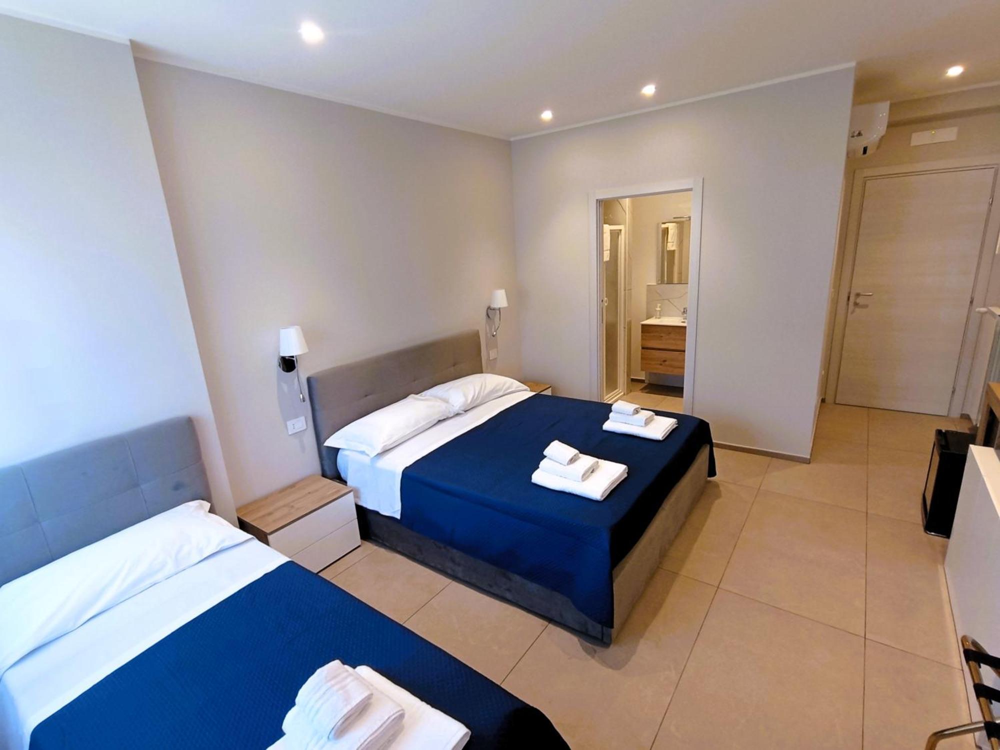 Mile Rooms Bari Buitenkant foto